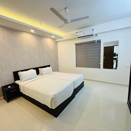 Hotel Nujoom Rooms & Apartments Kochi المظهر الخارجي الصورة