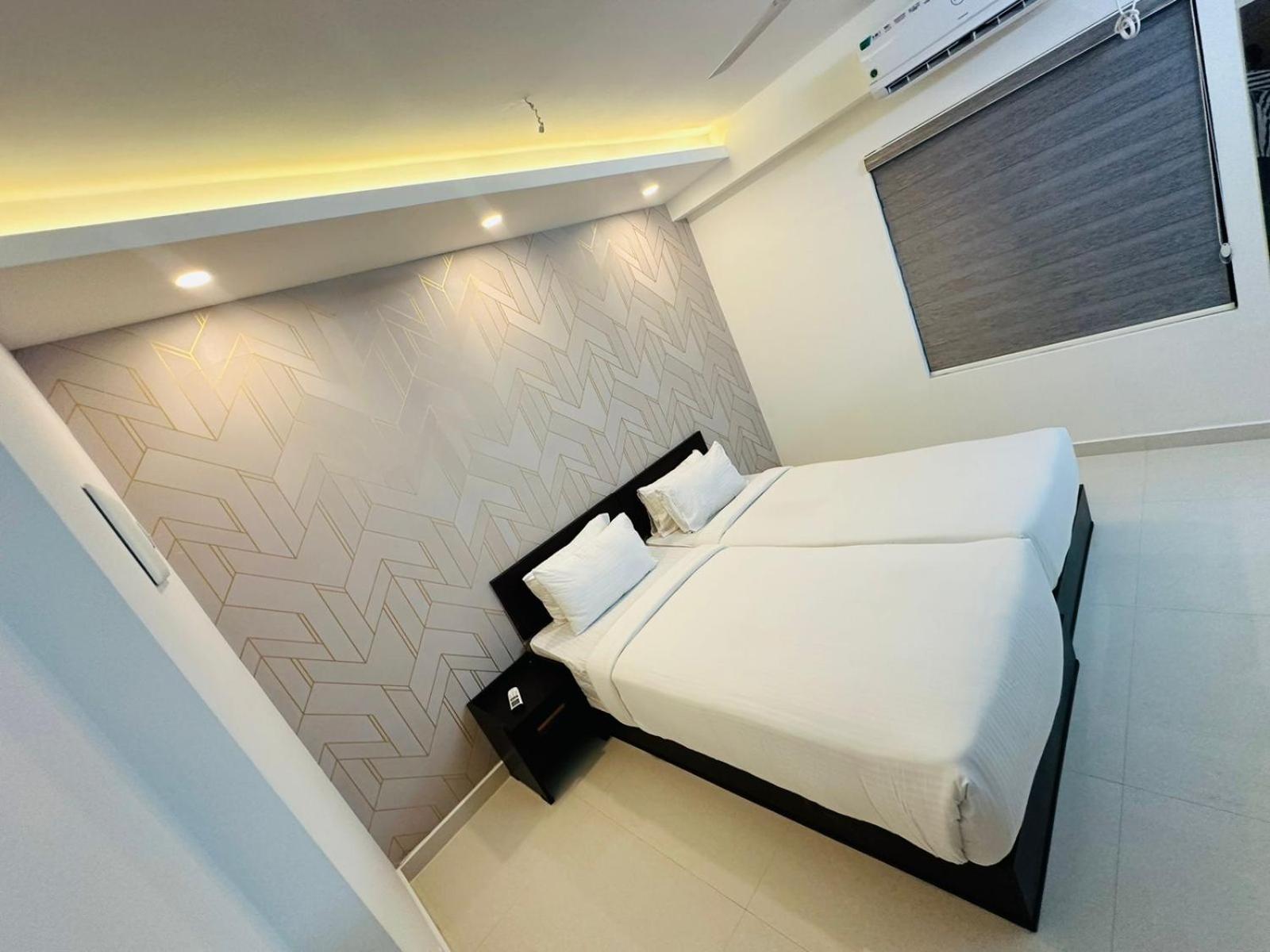 Hotel Nujoom Rooms & Apartments Kochi المظهر الخارجي الصورة